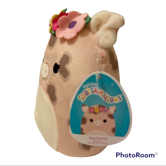SQUISHMALLOW AQUITAINE the PIG 7.5” NWT - Picture 3 of 4